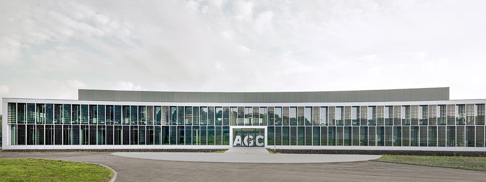 Glass sustainable building