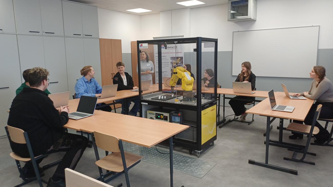 Střední škola AGC