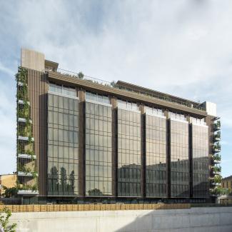 AGC presents a new service for architects and investors: Coating on Demand 