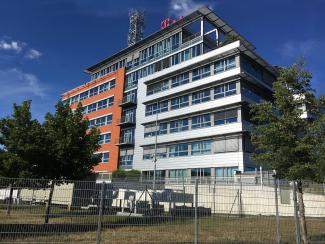 WAVEATTOCH by AGC - installed on the 3rd floor at T-MOBILE CZ Headquarters