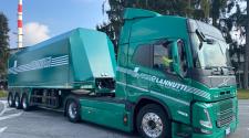 Inauguration of new electric Volvo trucks for AGC glass transport by Lannutti