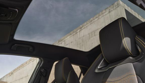 AGC Thermal comfort roof – view from inside the vehicle