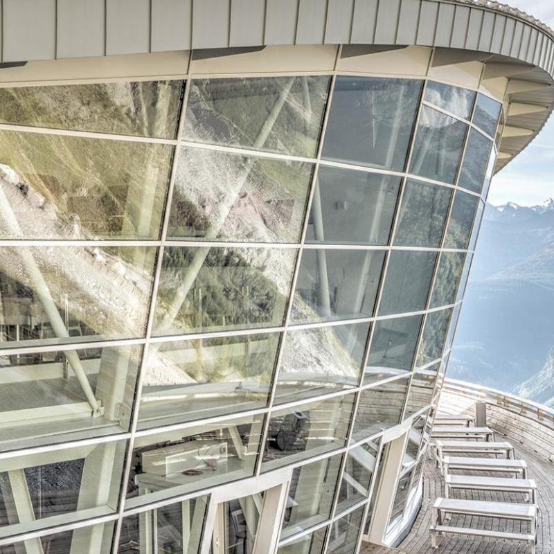 Unlimited architectural glass solutions